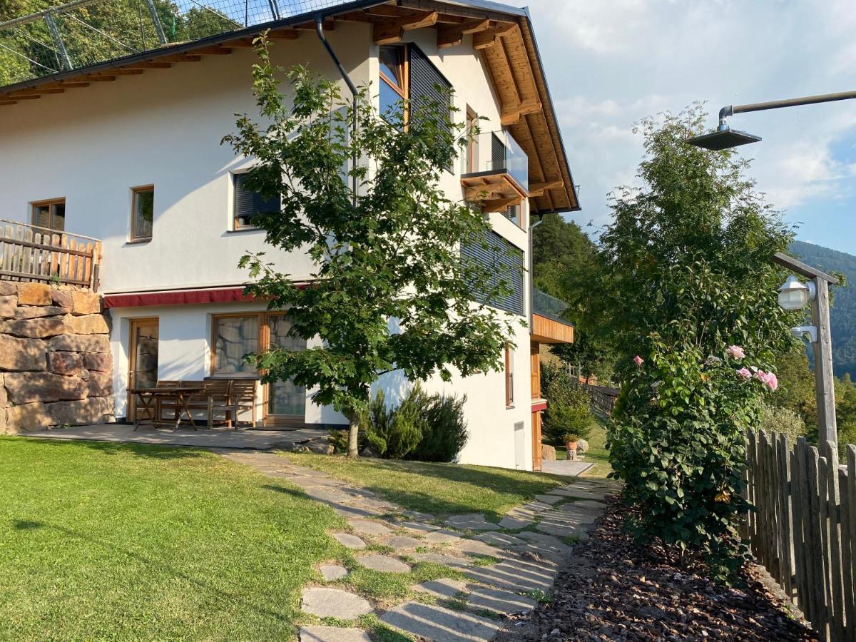 Brentwaldhof Appartements Cornedo all'Isarco Luaran gambar